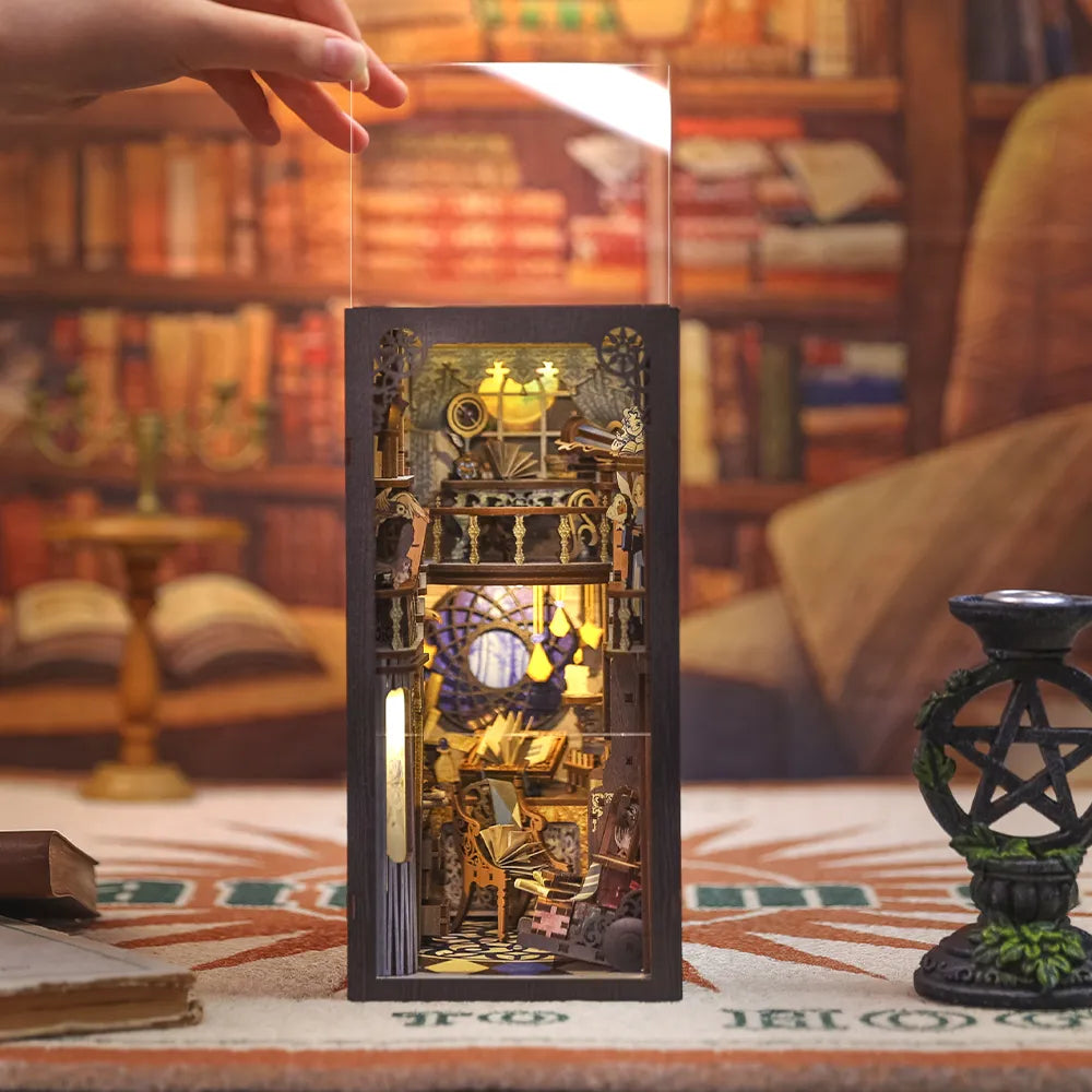 DIY Book Nook - Magic Chamber