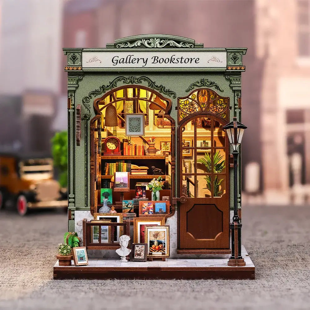 
                          Gallery Bookstore
                        