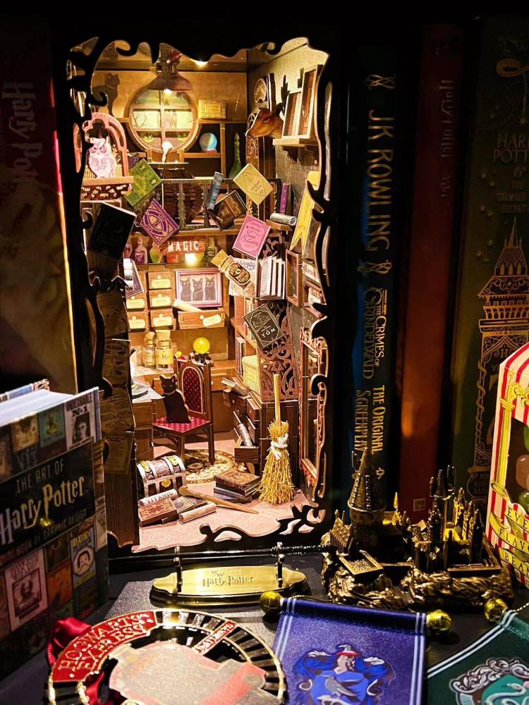 Fantasy Magic Book Nook Kit – Beginner DIY 3D Gift with LED Lights ...